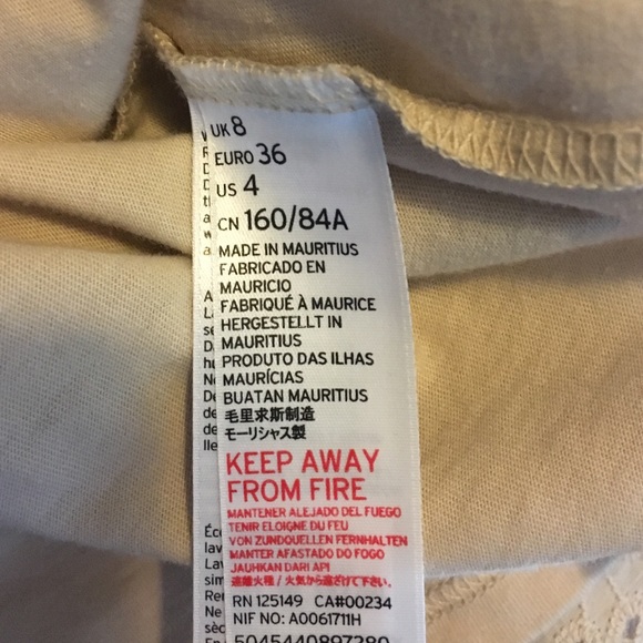 NWT TOP SHOP Cream Flutter Bell Lace Sweater Top - Picture 5 of 5